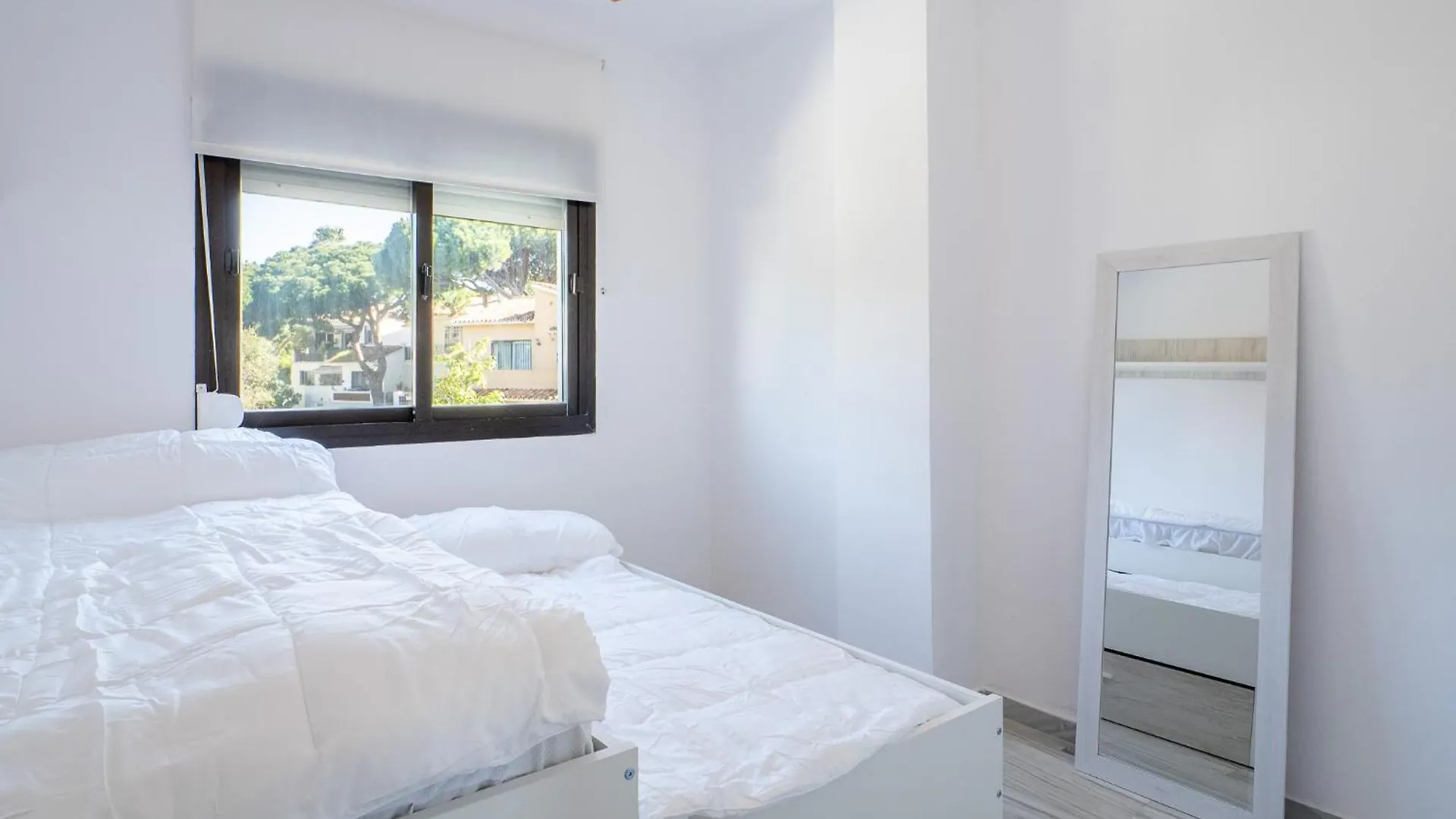 Delux Beach Apartment-Lujoso Apartamento De Playa MIJAS COSTA